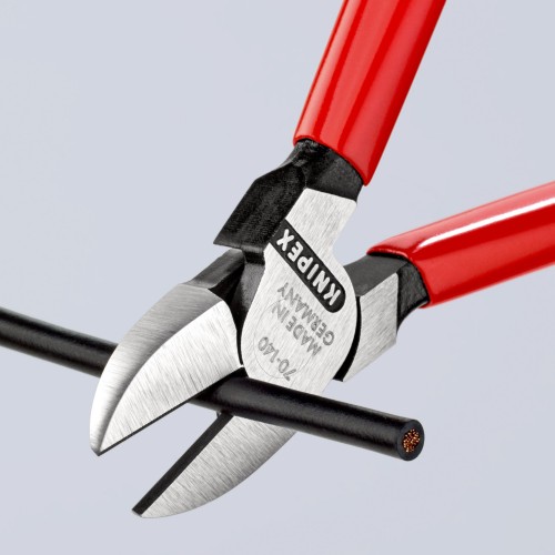 Knipex Alicate de corte diagonal con mangos recubiertos de plástico