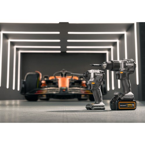 DCK200MP2T-QW - KIT McLaren XR 18V = DCD85M Taladro Percutor + DCF85M Atornillador Impacto + 2 baterías Li-Ion 5Ah + maletín TSTAK